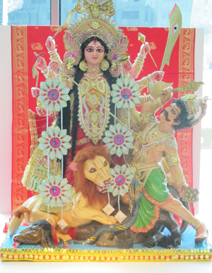 Picture of the hindu idols Mother Durga and Mahishasura