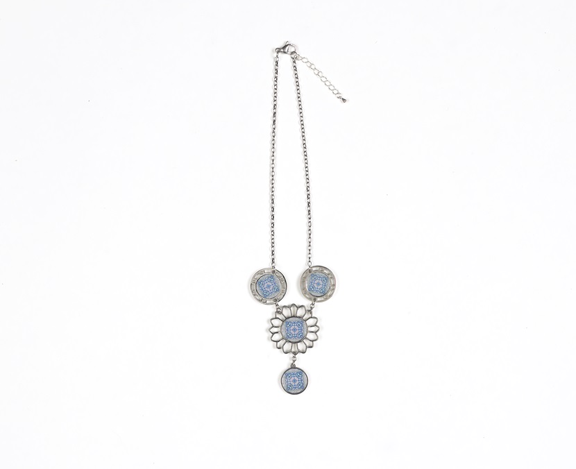 pink-blue-silver-necklace