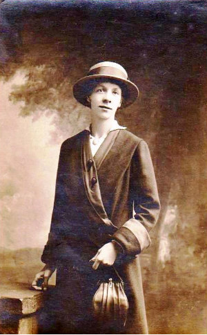 Portrait of Lusitania survivor Winifred Hull
