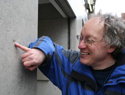 Tony Morgan points out a fossil in the wall of Boodles on North Jon Street