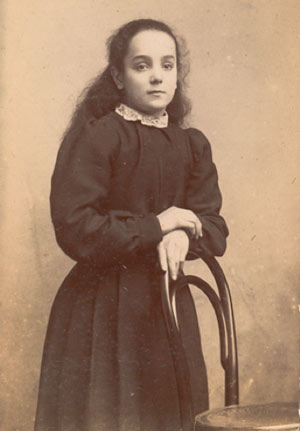 portrait photo of a young girl