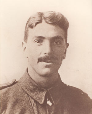portrait photo of a soldier in uniform